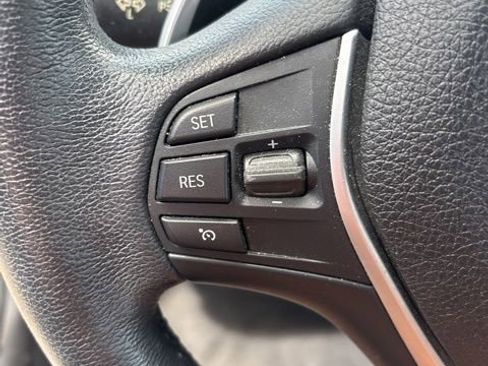 Used 2017 BMW 330i Sedan RWD image 21