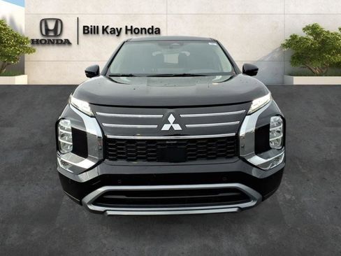 Used 2025 Mitsubishi Outlander SE FWD image 9