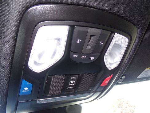 Used 2025 RAM 1500 Big Horn AWD/4WD image 29