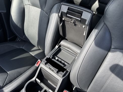 Used 2019 Subaru Forester Touring AWD/4WD image 17