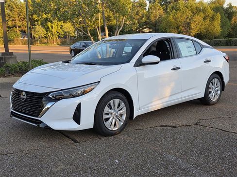New 2025 Nissan Sentra S image 3