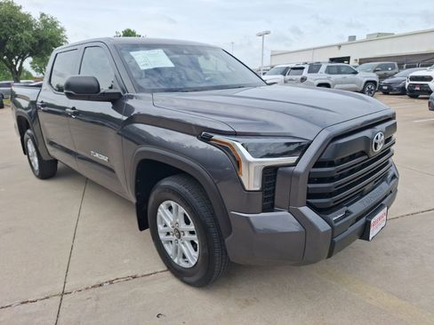 Used 2025 Toyota Tundra SR5 AWD/4WD image 8