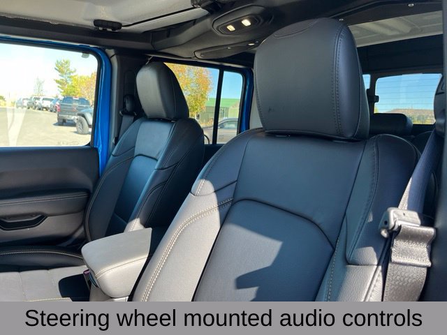 Certified 2026 Jeep Gladiator Sport AWD/4WD image 16