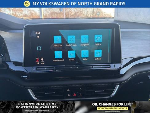 New 2026 Volkswagen Atlas Cross Sport SE image 17