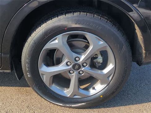 Used 2024 Ford Escape ST-Line image 13
