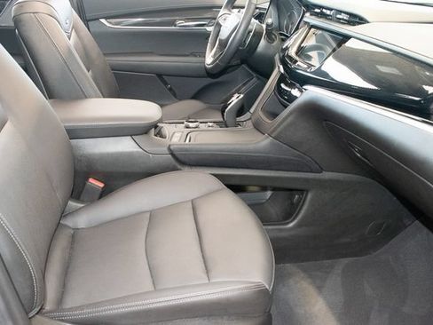 Used 2024 Cadillac XT6 Sport AWD/4WD image 10