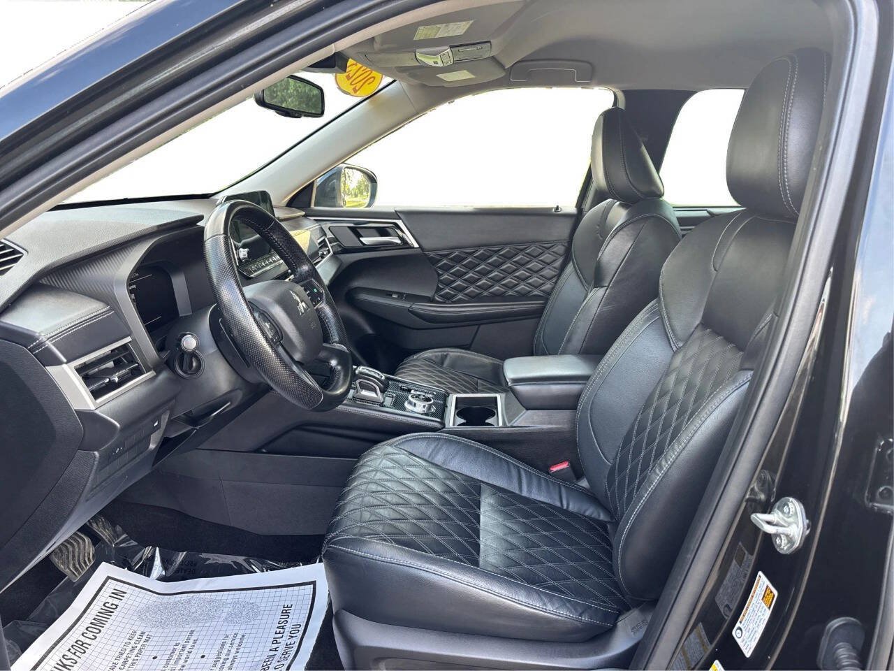 Used 2023 Mitsubishi Outlander SEL FWD image 15