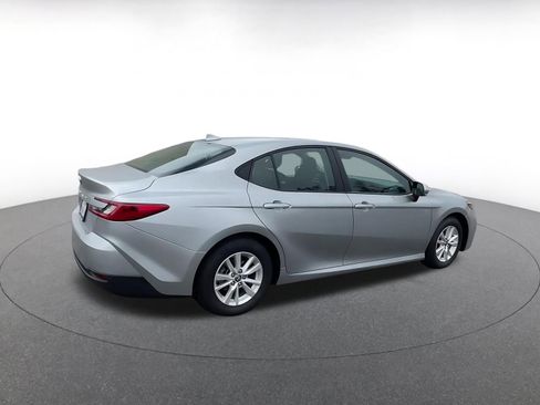 Used 2025 Toyota Camry LE image 15