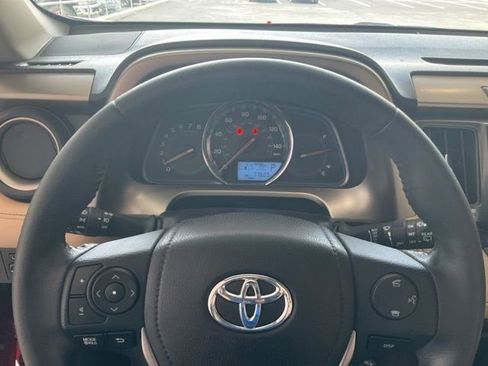 Used 2015 Toyota RAV4 Limited AWD/4WD image 8