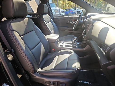 Certified 2023 Chevrolet Traverse RS image 29