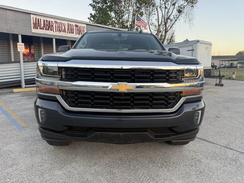Used 2017 Chevrolet Silverado 1500 LT w/ All Star Edition image 5