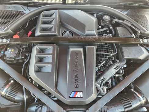 Used 2025 BMW M4 Competition w/ Executive Package RWD image 31