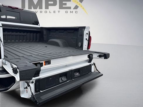 Used 2024 GMC Sierra 3500 Denali Ultimate AWD/4WD image 33