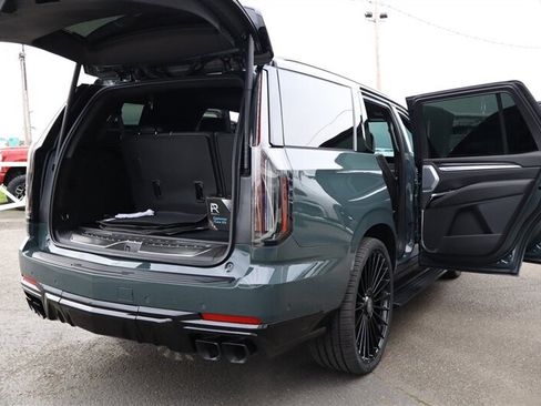 Used 2026 Cadillac Escalade V w/ LPO, ONYX Package AWD/4WD image 40