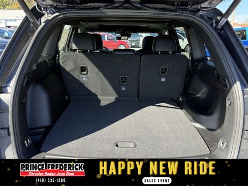 New 2025 Jeep Grand Cherokee 4WD image 14