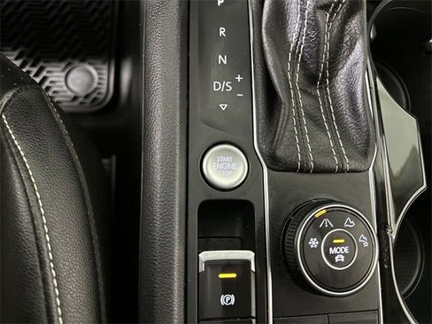 Used 2022 Volkswagen Atlas SE image 17