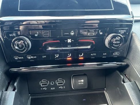 New 2025 Jeep Grand Cherokee L Altitude image 17