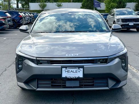 Certified 2025 Kia K4 EX FWD image 2
