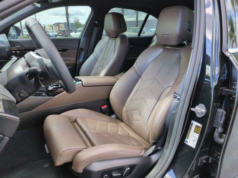 Used 2024 BMW 530i w/ Premium Package RWD image 16