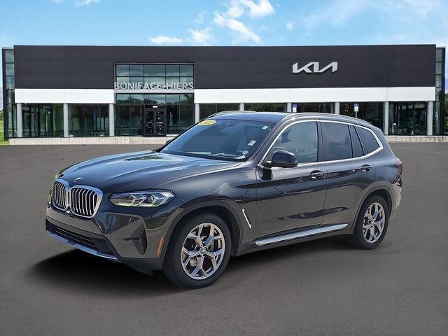 Used 2022 BMW X3 sDrive30i w/ Premium Package RWD image 2