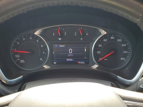 Certified 2019 Chevrolet Equinox LT w/ Driver Convenience Package FWD image 9