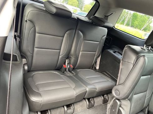 Used 2018 GMC Acadia SLT AWD/4WD image 15