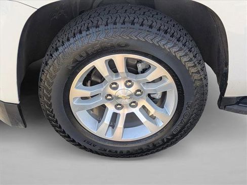 Used 2018 Chevrolet Tahoe LT image 21