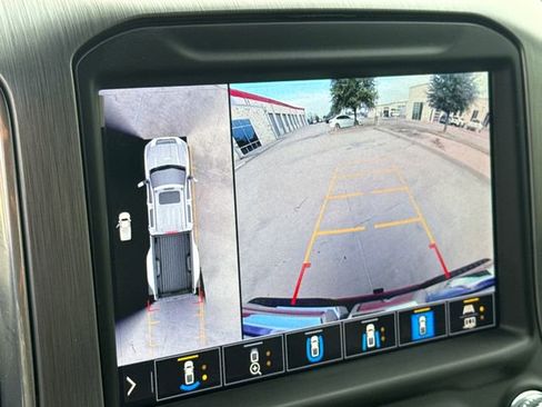 Used 2023 GMC Sierra 3500 Denali w/ Technology Package AWD/4WD image 23