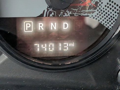 Used 2016 Jeep Wrangler Unlimited Sahara image 16