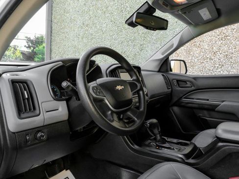 Used 2017 Chevrolet Colorado W/T w/ WT Convenience Package image 2