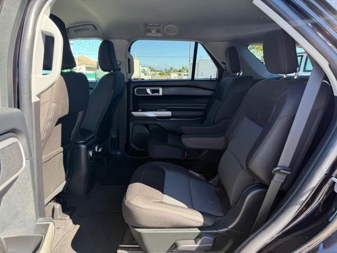 Used 2022 Ford Explorer XLT image 43