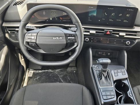 New 2026 Kia Sportage LX image 20