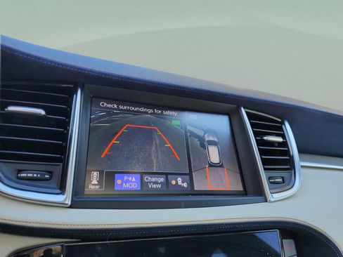 Used 2019 INFINITI QX50 Essential w/ Sensory Package image 28