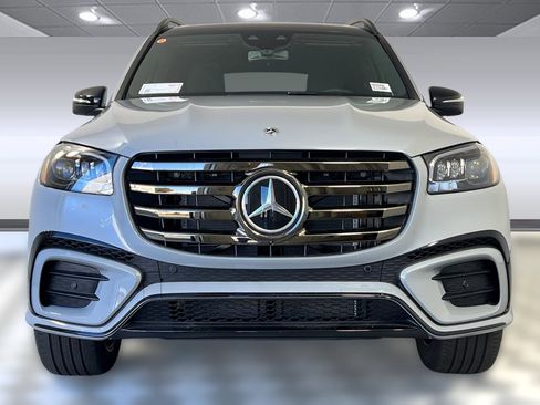 New 2026 Mercedes-Benz GLS 580 4MATIC image 6