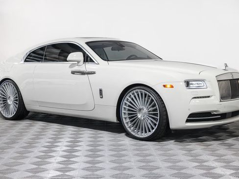 Used 2014 Rolls-Royce Wraith RWD image 5