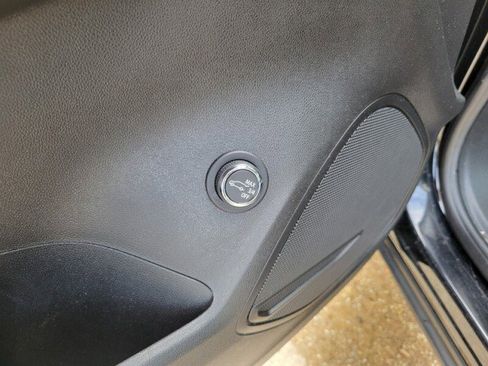 Used 2023 Buick Envision Essence w/ Sport Touring Package image 13