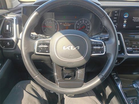 Used 2022 Kia Sorento SX image 21