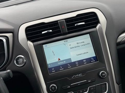 Certified 2020 Ford Fusion SE image 20