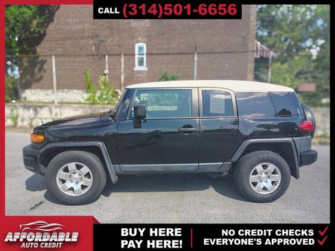 Used 2007 Toyota FJ Cruiser 2WD image 5