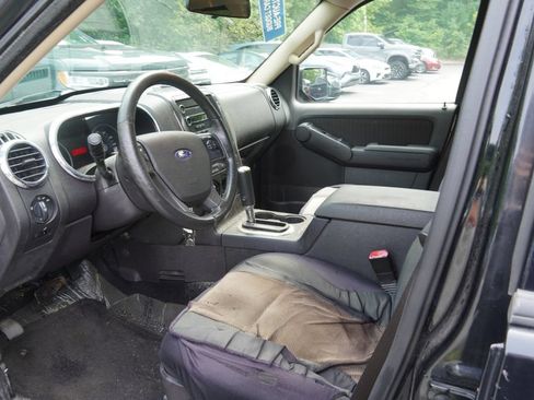 Used 2010 Ford Explorer XLT AWD/4WD image 3
