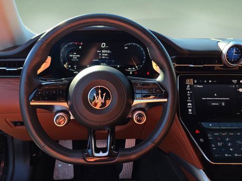 Certified 2024 Maserati GranTurismo Modena image 20