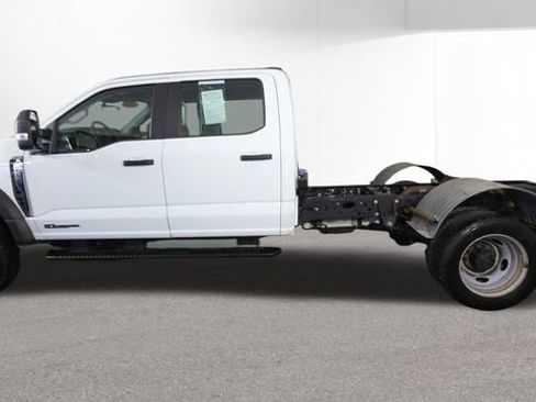 Used 2024 Ford F550 4x4 Crew Cab Super Duty image 7