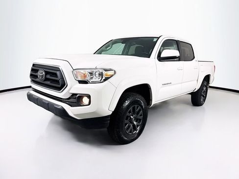 Used 2021 Toyota Tacoma SR5 image 3