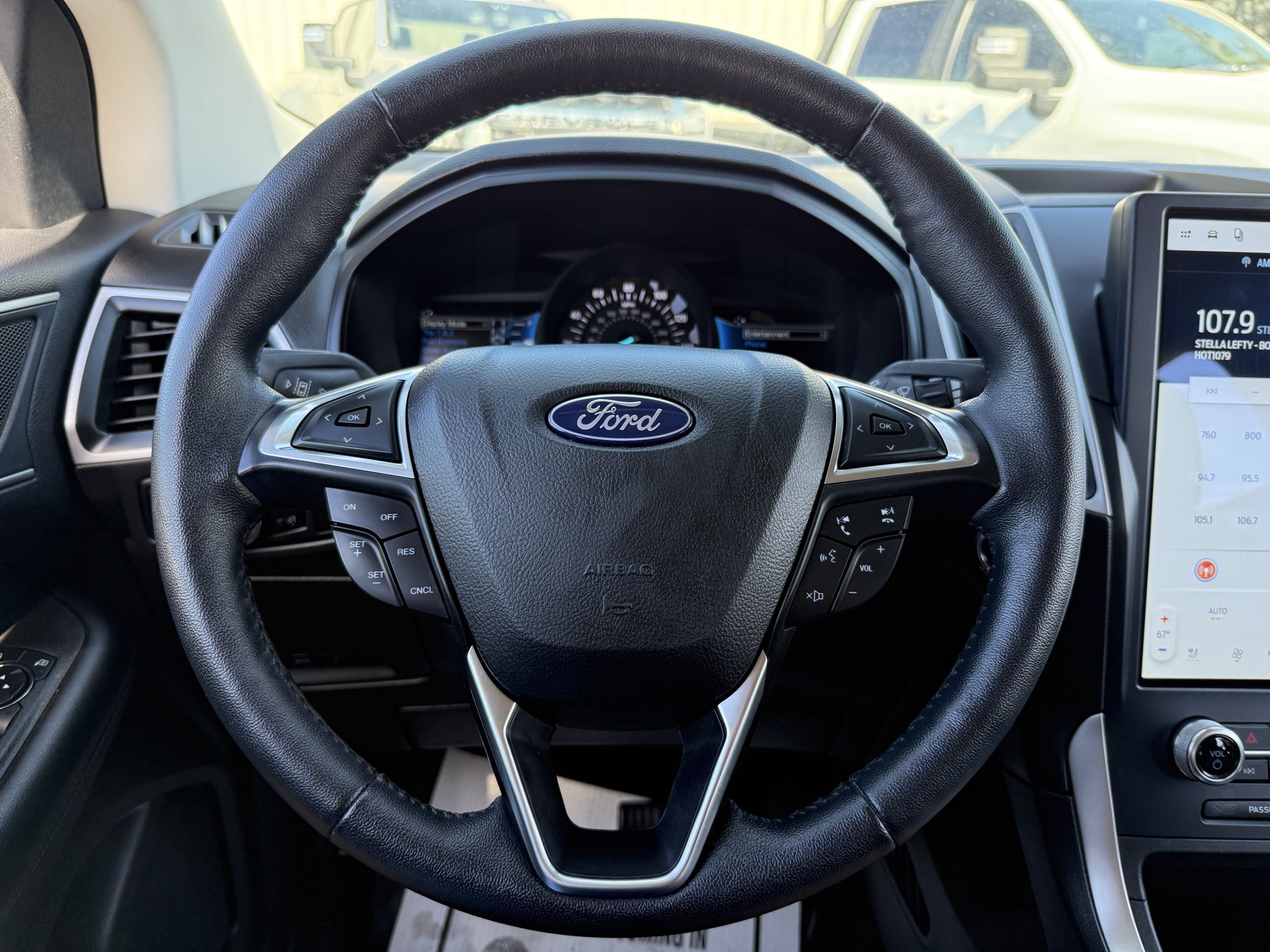 Used 2024 Ford Edge SEL w/ Convenience Package AWD/4WD image 19