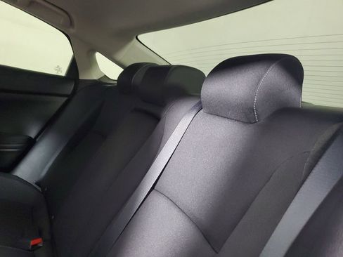 Used 2019 Honda Civic EX image 11