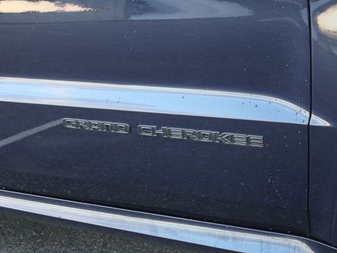 Used 2018 Jeep Grand Cherokee High Altitude image 38