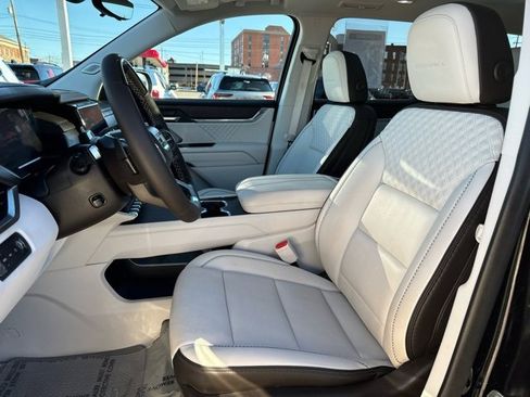 Certified 2024 GMC Acadia Denali w/ Super Cruise Package image 12