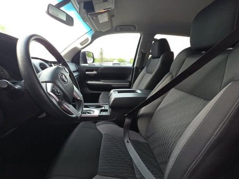 Used 2016 Toyota Tundra SR5 w/ SR5 Upgrade Package image 7