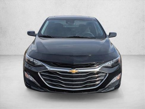 Used 2023 Chevrolet Malibu LT image 2
