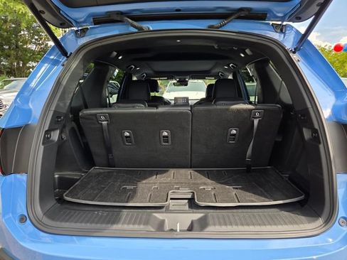 Used 2025 Honda Pilot TrailSport image 27